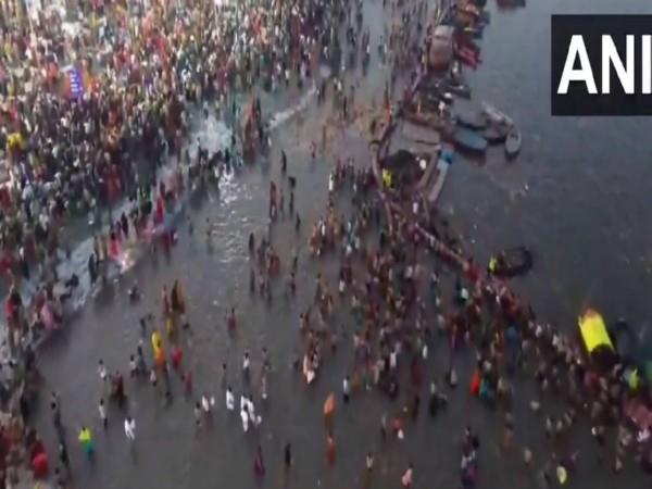 Uttarakhand: Devotees throng Har Ki Puari in Haridwar on Magh Purnima